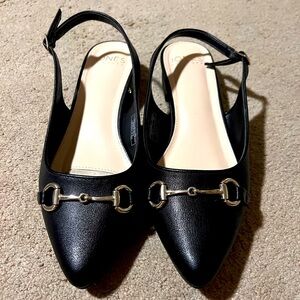 JONES NEW YORK sling back horsebit flats with gold detail on the heel. Size 9.
